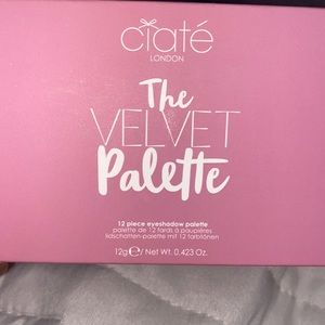 Ciate The velvet palette .